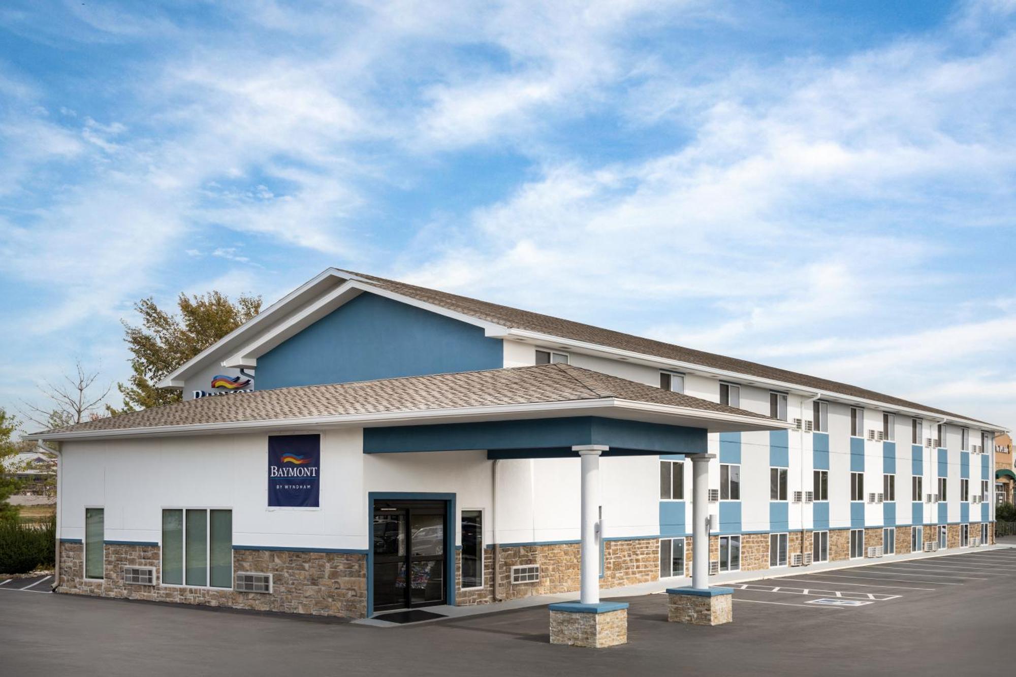 Baymont Inn & Suites By Wyndham Liberty Exterior foto